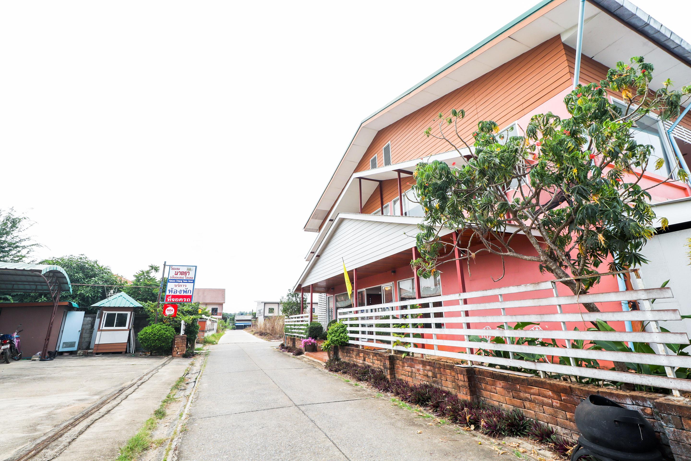 Oyo 359 Golden Nakara Place Chiang Saen Extérieur photo