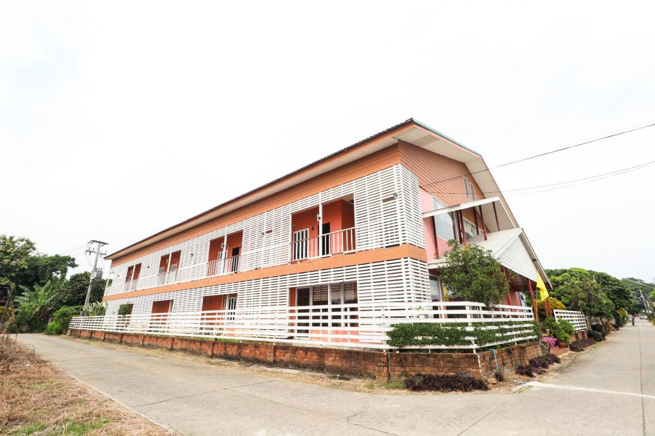 Oyo 359 Golden Nakara Place Chiang Saen Extérieur photo